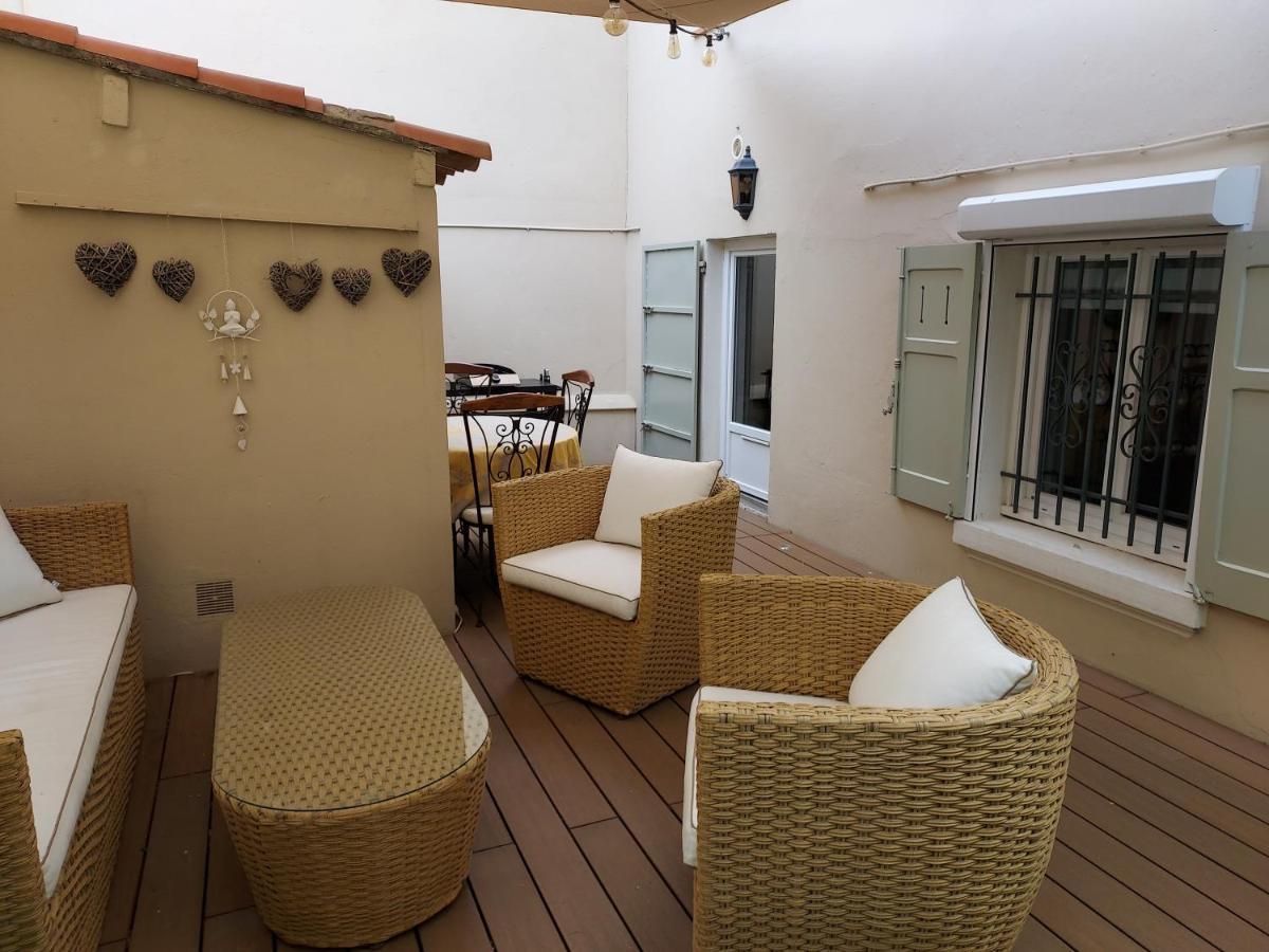 Rez-De-Chaussee Privatif Spacieux 3* D'Une Villa Centre Ville Hyères Eksteriør billede